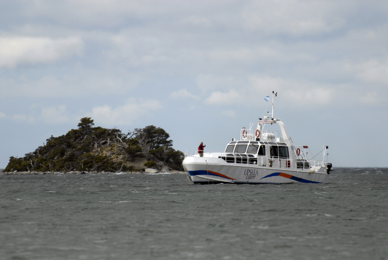 Catamarán Fernández Campbell.