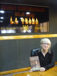 Ana Berbel visitó los estudios de Radio Universidad