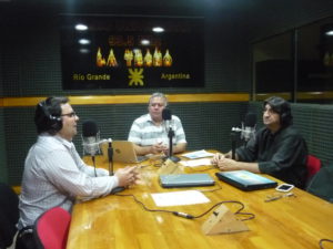 El Ingeniero Juan Pablo Vigo visitó los estudios de Radio Universidad (93.5)