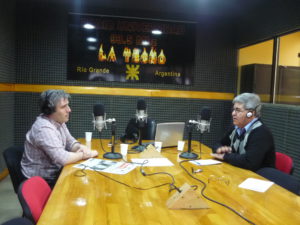 El Director de Radio Nacional Río Grande visitó los estudios de Radio Universidad (93.5)