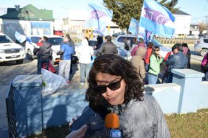 Verónica Andino, secretaria General del SUTEF Río Grande, está entre los notificados.