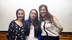 Tres jóvenes mujeres y empleadas fabriles, lograron este jueves aprobar sus tesis finales y se recibieron de Ingenieras Industriales en la Facultad Regional Río Grande de la Universidad Tecnológica Nacional. Se trata de María Rosa Leaniz, empleada de BGH de Río Grande; Sara Díaz Ulloa empleada de MIRGOR y Fernanda Belén Recky, empleada de Newsan de Ushuaia.