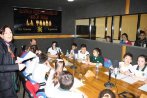 "Pequeños Sueños". Los alumnos más pequeños del EADEB también tiene su espacio en Radio Universidad.