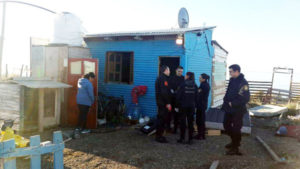 Una joven familia de nacionalidad boliviana murió intoxicada por presunta inhalación de monóxido de carbono.