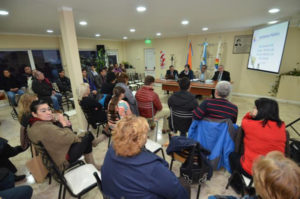 La presentación estuvo a cargo del jefe de Usina, ingeniero Walter García. De la audiencia, participaron vecinos, y representantes de distintos sectores.