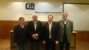 La flamante comisión directiva encabezada por Gastón Colaprete como nuevo presidente y Mario Giorgi como vice, acompañados por el presidente saliente Aldo Rotman.