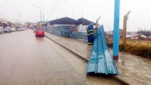 Defensa Civil Ushuaia recibió más de 500 llamados por la tormenta de viento y lluvia.