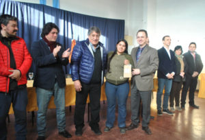 El intendente Claudio Queno hizo entrega de Viviendas del Programa Federal de Integración Socio Comunitaria en la ciudad de Tolhuin.