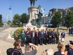 Alumnos del CIERG viajaron a Francia junto al Decano Ferreyra para rendirle homenaje a José San Martín.