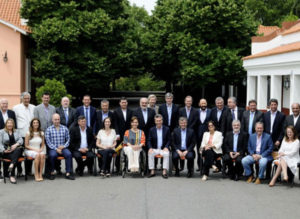 Luego de que el gobierno de Mauricio Macri lograra torcerle el brazo a la oposición en su intento de aprobar en el Congreso un proyecto para anular los aumentos de tarifas suspendidos por la Justicia, los gobernadores de distintas provincias se expresaron sobre la necesidad de incrementar el costo de los servicios.