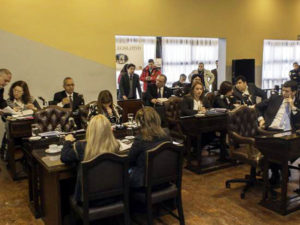La legisladora Mónica Urquiza reseñó la tercera sesión ordinaria desarrollada ayer, y que pasó casi desapercibida por la falta de contenido.