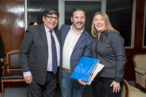 La gobernadora Rosana Bertone suscribió junto a los intendentes de las localidades de Merlo (Buenos Aires) Gustavo Menéndez y de Concordia (Entre Ríos) Enrique Cresto, el Pacto de San Antonio de Padua, compromiso para adoptar políticas y acciones inmediatas en materia social y en estrategias de largo plazo.