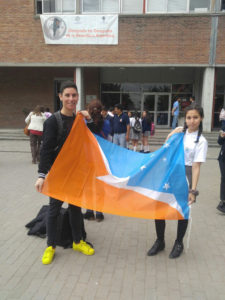 Alumno del Colegio Provincial Comandante Luis Piedrabuena, Ronaldo Rebelo fue premiado con una medalla de bronce, obteniendo el tercer lugar en las “Olimpíadas de Geografía”, llevada a cabo en la Provincia de Santa Fe.