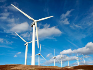 Agregó que “vamos a ser pioneros en Energía Eólica en Tierra del Fuego y esto es una satisfacción muy grande para la Cooperativa Eléctrica y estamos muy agradecidos a todas las gestiones que hizo la gobernadora Rosana Bertone”.