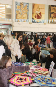 Una nueva feria que concentrará el trabajo de emprendedores, artesanos y manualistas tendrá lugar este sábado en la ciudad de Ushuaia.