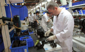 La apertura apunta en principio a “las autopartes electrónicas. No es un trabajo de un día para otro y tenemos que demostrar lo que podemos hacer. Va a ser un trabajo de unos dos años para interiorizar a fábricas como Toyota y Ford”, estimó la mandataria provincial.