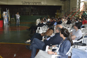 El gimnasio de la UTN fue escenario de la tercera jornada de debate sobre la industria fueguina.