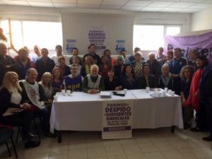 Los docentes presentaron miles de firmas ante el Superior Tribunal de Justicia, acompañados por delegaciones de sindicatos docentes que llegaron desde distintos lugares del país.