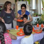 María reabrió su comedor para alimentar a los niños