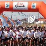 Miles de riograndenses colmaron las calles para correr por Malvinas