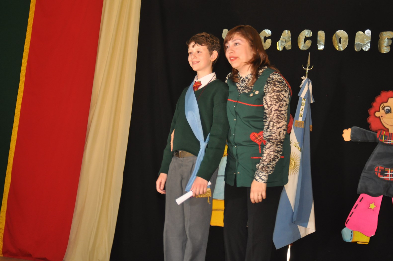 Se realizó el acto de cierre del período lectivo de la Escuela Austral de Enseñanza Bilingüe –EADEB- .