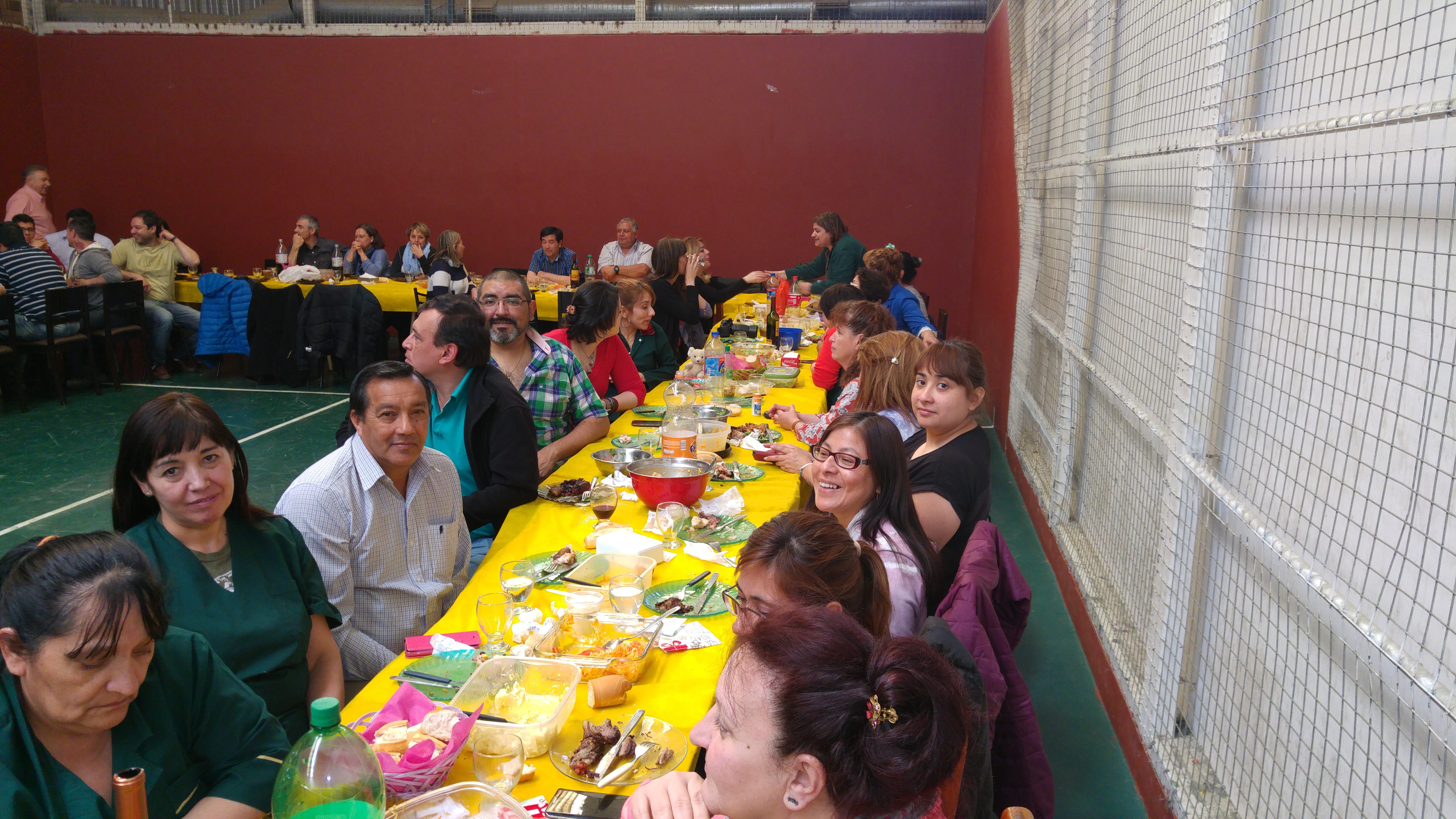 La comunidad educativa de la UTN celebró el cierre del ciclo lectivo con el tradicional brindis de fin de año.