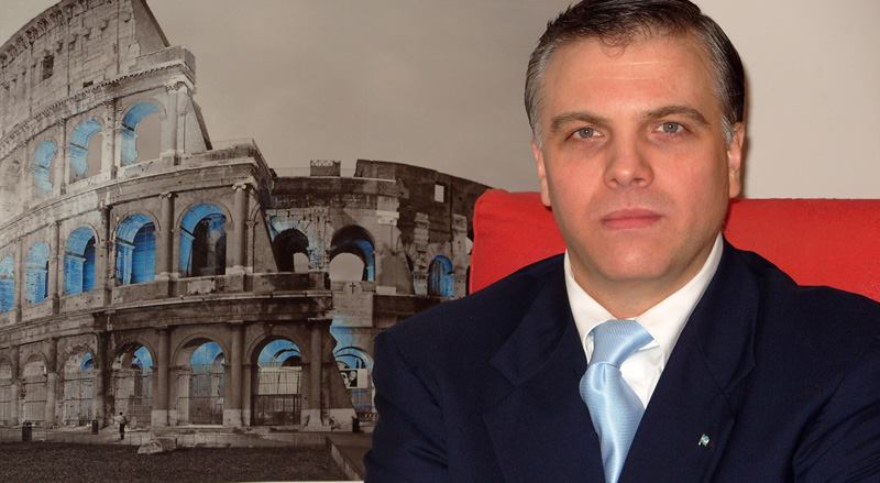 El corresponsal de Roma, Marcello D'Aloisio llega todos los días con la información más importante de Europa.