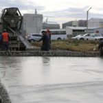 Inician la pavimentación de calle Oroski