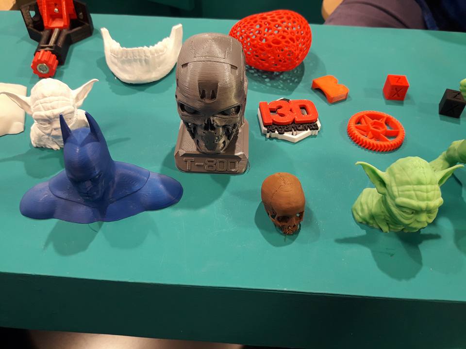 A partir del 6 de mayo, en la UTN, se llevará adelante un Taller de impresión 3D. En el evento se podrá acceder a conocimientos generales de los alcances y posibilidades de la impresión 3D y se podrá apreciar características y funcionamiento de las máquinas de este tipo.