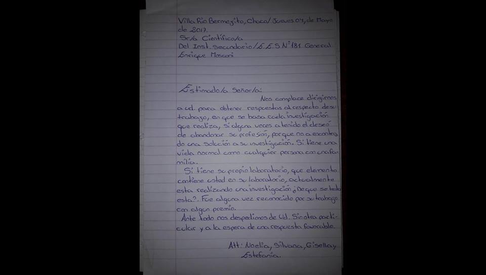 Algunas cartas de los estudiantes. Foto: gentileza Marina García.