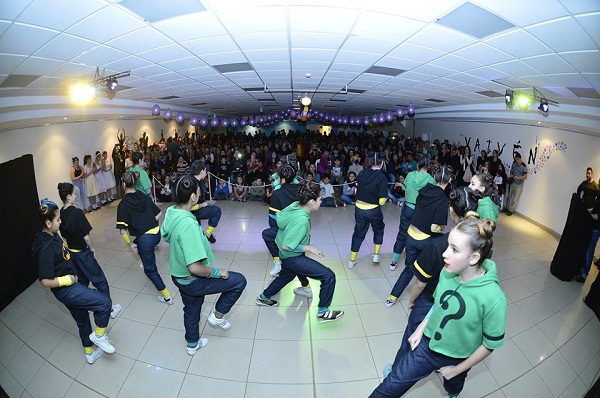 El Festival de danza ‘Vaivén’ colmó el Centro Cultural Yaganes.