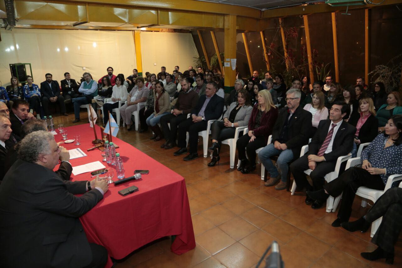 En las instalaciones de la Facultad Regional Río Grande, de la UTN, se llevó adelante el acto de cambio de autoridades del Rotary Club Río Grande.