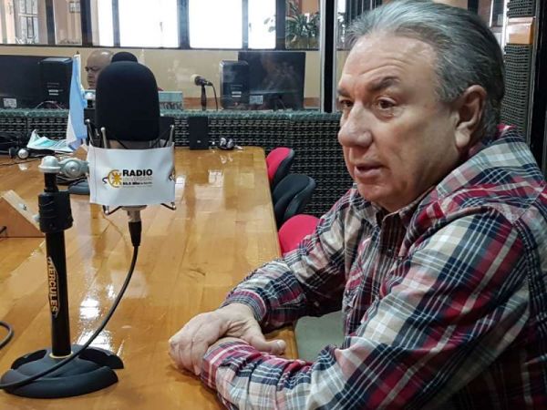 El Decano de la Facultad Regional Río Grande de la Universidad Tecnológica Nacional, ingeniero Mario Ferreyra, celebró los apoyos recibidos para la candidatura su par y amigo –ya que fueron compañeros de estudio- Héctor Eduardo Aiassa, Decano de la Facultad Regional Córdoba