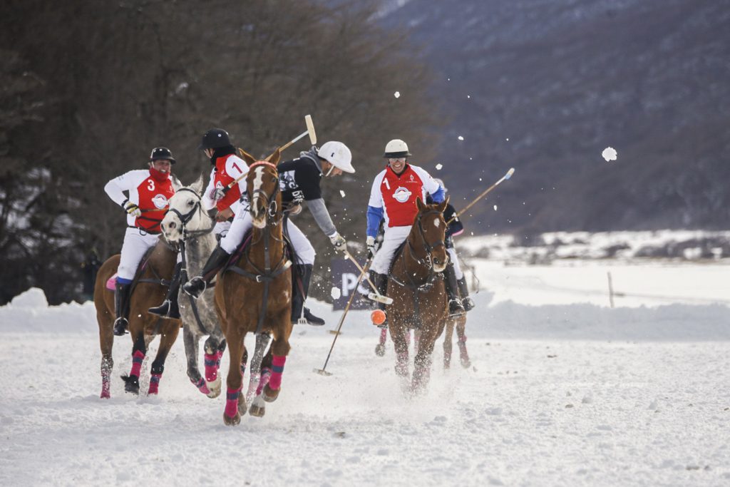 La Dolfina se quedó con el Snow Polo Fin del Mundo