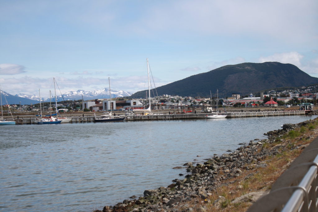El Gobierno anunció el financiamiento por 12 millones de pesos (unos 700 mil dólares) para la construcción de dos muelles para pescadores, uno en Almanza y el otro en Ushuaia.
