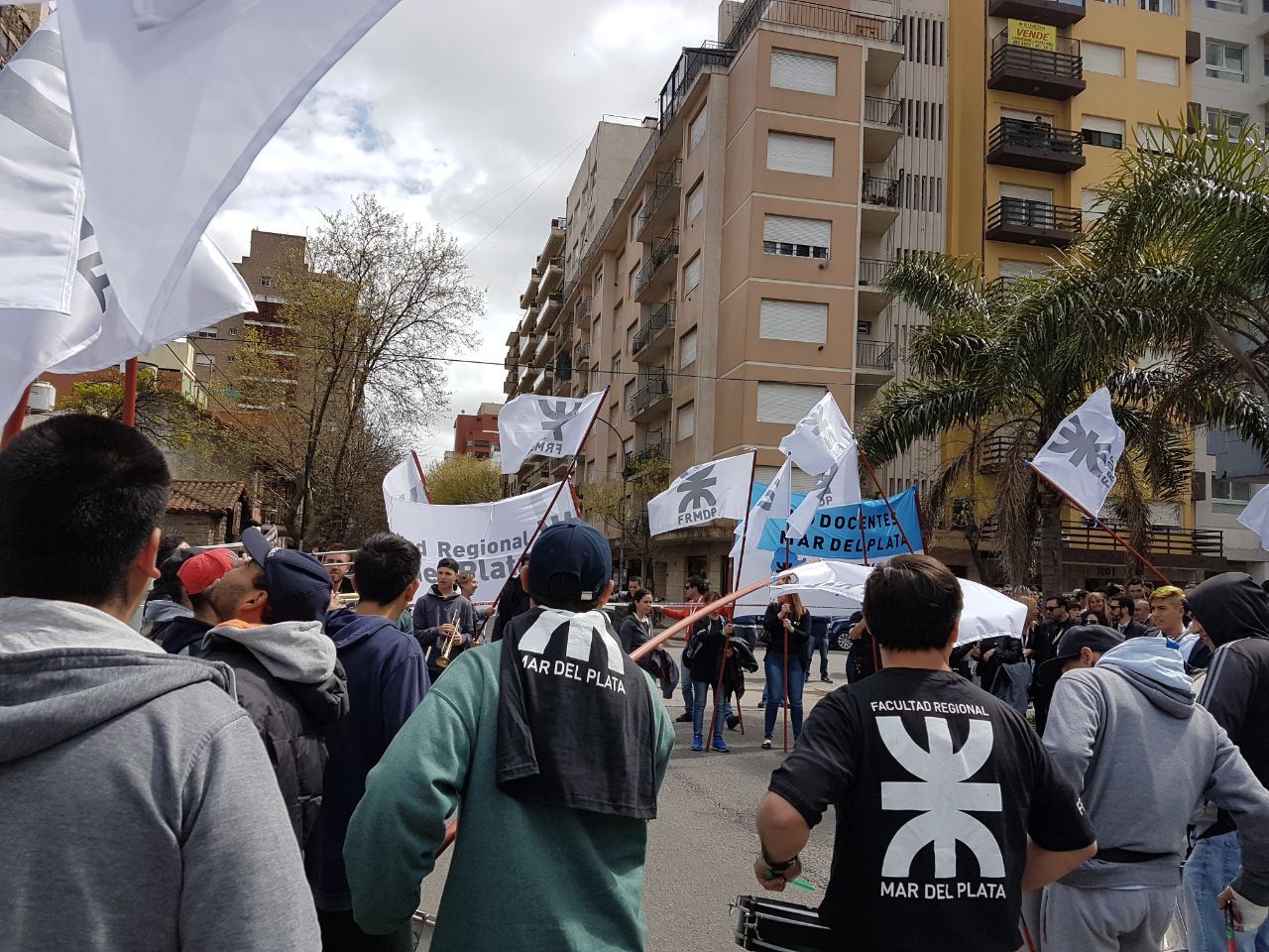 Con un gran clima democrático se vivió la Asamblea Universitaria desarrollada el pasado viernes en la ciudad de Mar del Plata.