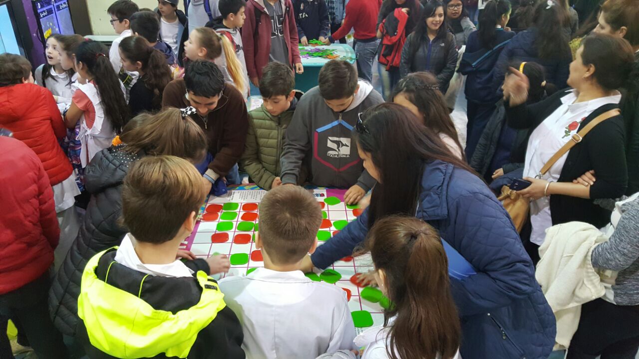 Con la participación de la Facultad Regional Tierra del Fuego, comenzó la Feria Provincial de Ciencia y Tecnología en Río Grande.