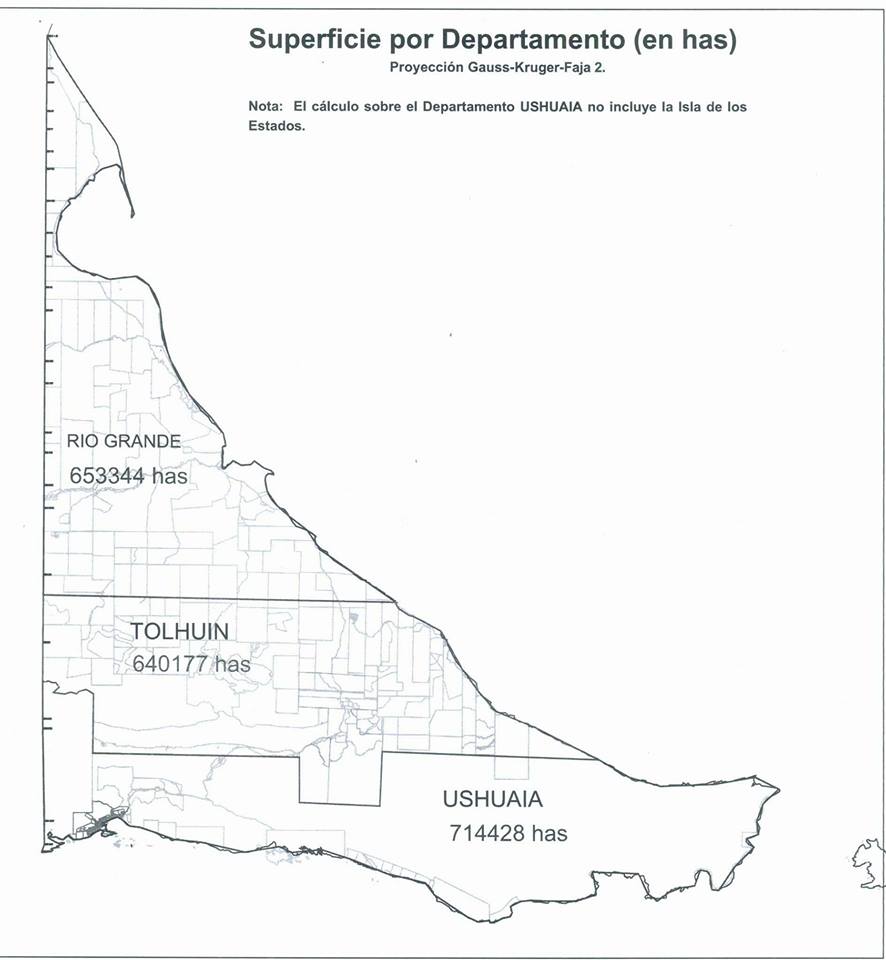 Respecto de la ampliación de ejidos y creación de nuevos departamentos, dijo que “hay tres ejidos urbanos y la tierra dentro de los ejidos es responsabilidad del municipio respecto de su otorgamiento, si son propias”.