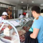 Se llevó a cabo con éxito la primera feria de carne