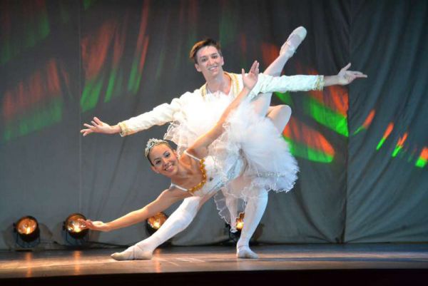 La joven también fue calificada como Mejor Bailarina entre dos mil concursantes.