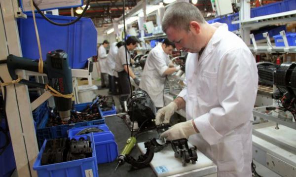 La gobernadora colocó en la columna del Debe a la situación industrial fueguina, que no ha logrado diversificarse.