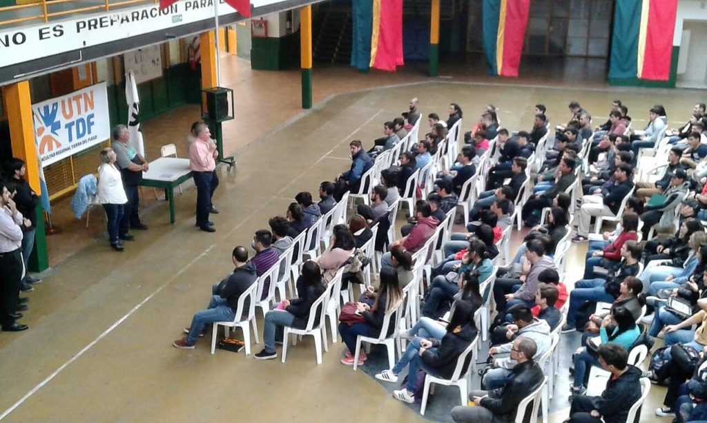 Con un acto que se llevó adelante en las instalaciones de la Universidad, se dio inicio al Curso Introductorio para las carreras de grado que se dictan en la Facultad Regional Tierra del Fuego. La apertura estuvo a cargo del decano de la UTN FRTDF, Ingeniero Mario Ferreyra.