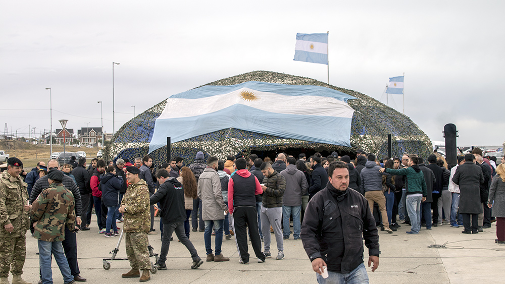 Se inauguró la Carpa de la Dignidad y comenzó la semana de Malvinas.