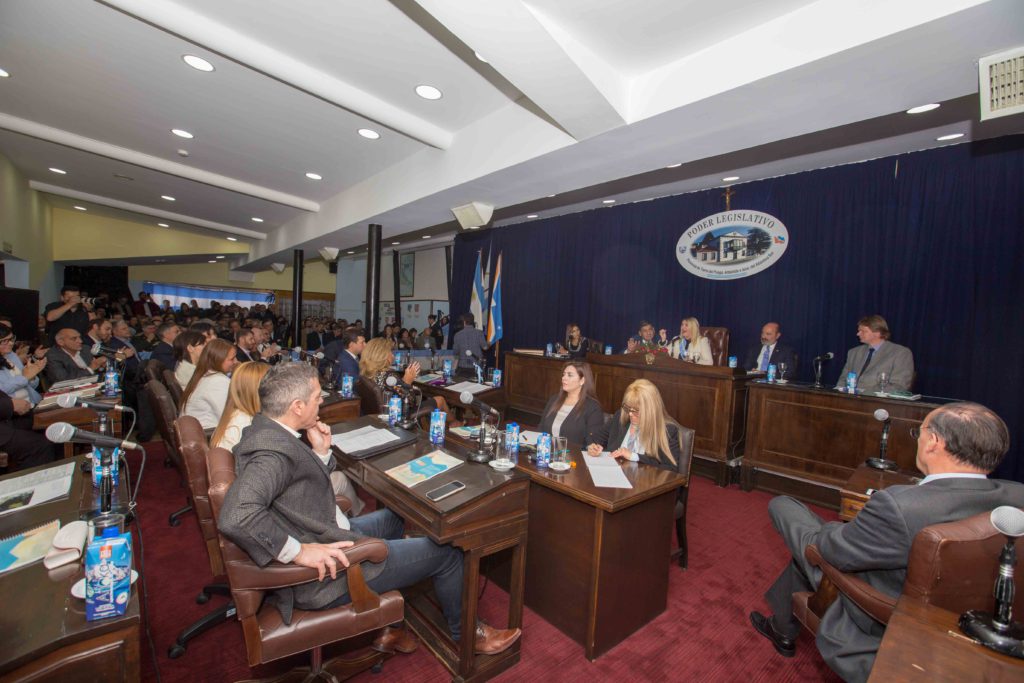 La gobernadora inauguró oficialmente el XXXV período de sesiones ordinarias con grandes expectativas