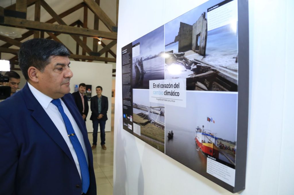 En el Museo Fueguino de Arte de Río Grande se expone la muestra ‘En el Corazón del Cambio Climático’.