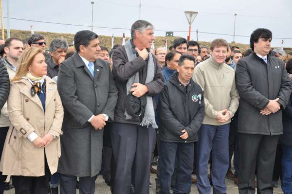 Se inauguró la Carpa de la Dignidad y comenzó la semana de Malvinas.