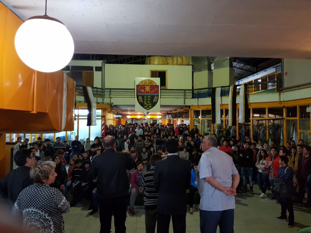 A nivel local, en la UTN Tierra del Fuego, la FAGDUT (Asociación Gremial Docente de la UTN), llevó adelante, como medida complementaria, una asamblea de docentes y alumnos donde se informó la situación de crisis existente en el sector universitario.