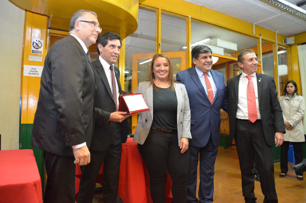 El Ejecutivo Provincial, a través del vicegobernador Juan Carlos Arcando y la legisladora Andrea Freites, brindaron un reconocimiento al Rotary Club Río Grande.