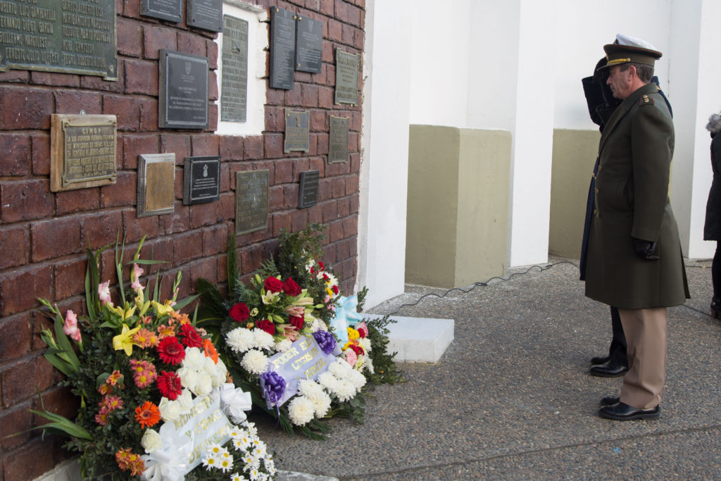 La visita del Dr. Vargas, se dio en el marco del 34º aniversario de la tragedia del Lear Jet de la Gobernación, donde perdiera la vida el ese entonces gobernador Ramón Trejo Noel, su familia y gran parte de su gabinete.