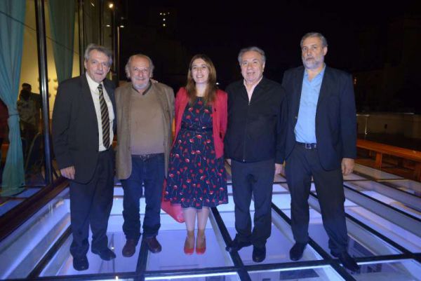 El Rector de la UTN, Ing. Héctor Aiassa, el Presidente del Foro Lic. Conrado González, la Secretaria Danya Tavela, el Ing. Mario Ferreyra y el Rector de la Universidad de San Antonio de Areco, Dr. Guillermo Ainchil posando en la terraza de Edificio Fundación Cassará